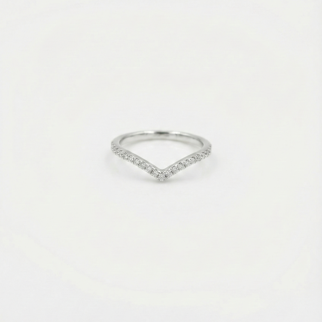 Light Vera Ring