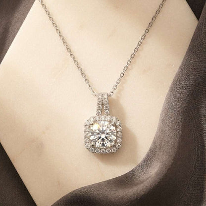 Monte Carlo Necklace