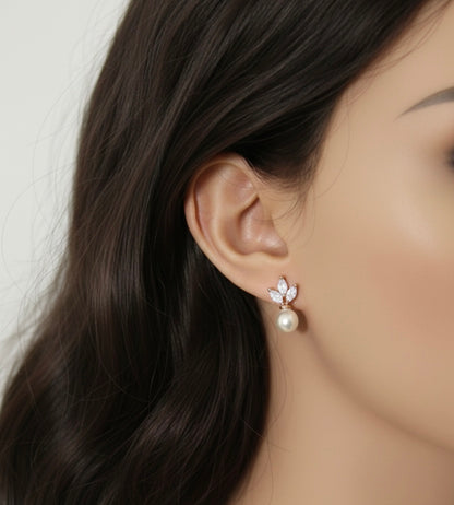 Fleur Stud Earrings - Rose Gold