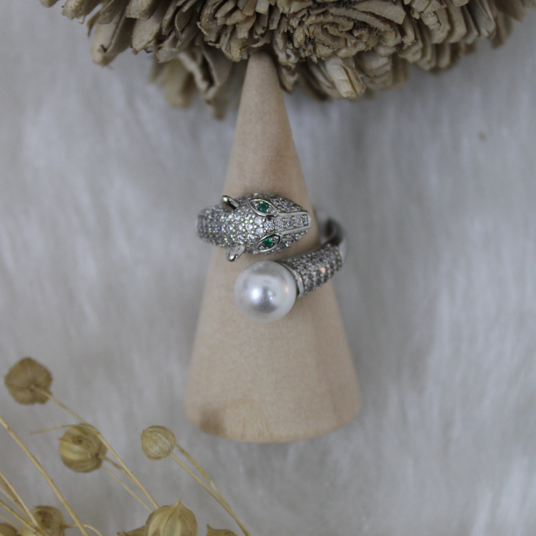 Panthera Pearl Ring